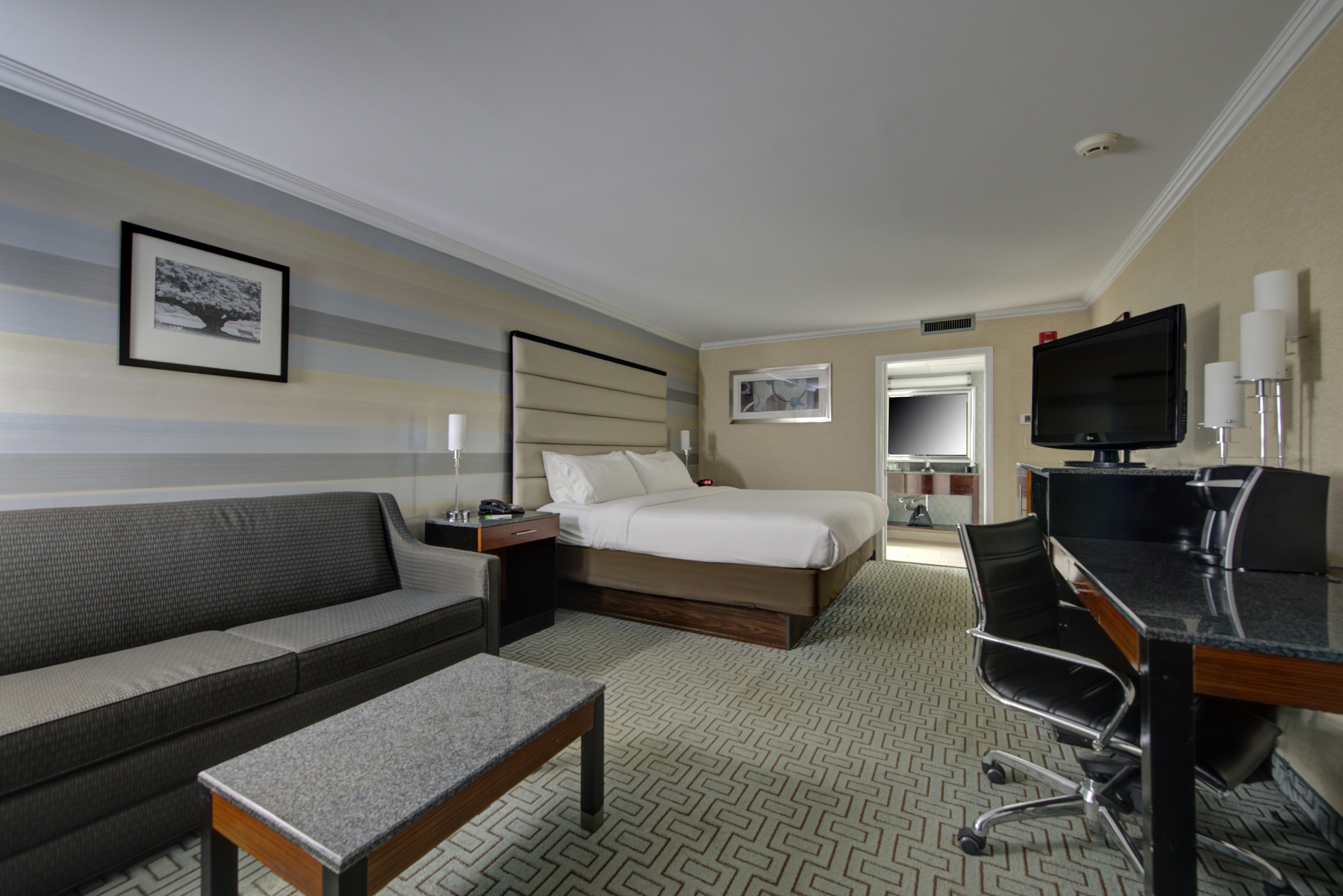 Holiday Inn Plainview-Long Island By Ihg Exterior photo