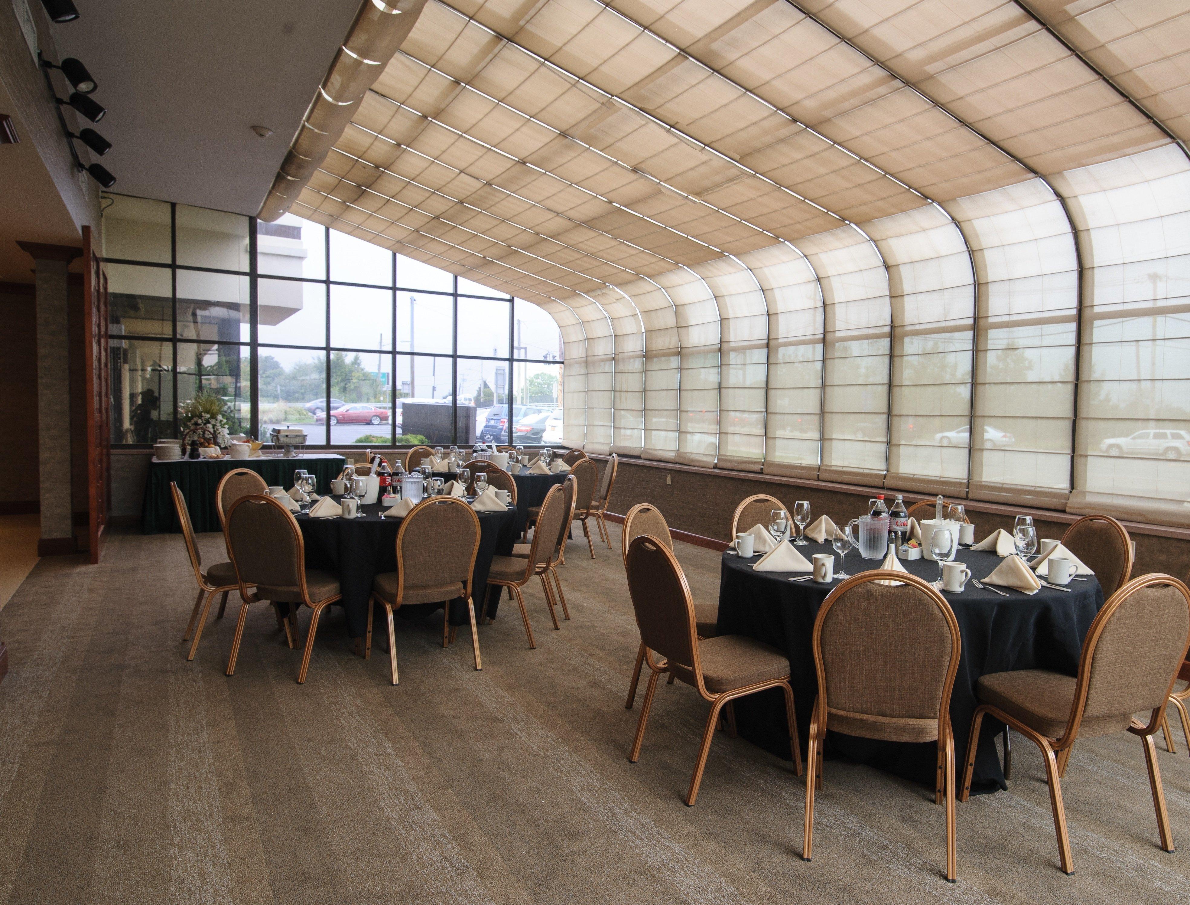 Holiday Inn Plainview-Long Island By Ihg Exterior photo