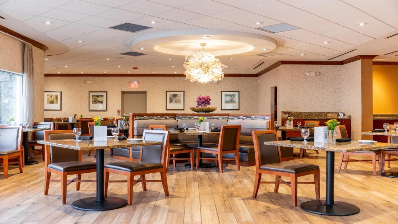 Holiday Inn Plainview-Long Island By Ihg Exterior photo